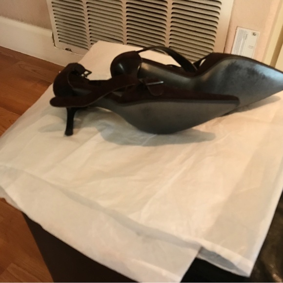 New. Gorgeous Calvin Klein brown suede heels! - Picture 5 of 6